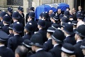 V Londýne sa zišlo niekoľko tisíc policajtov: Rozlúčili sa s kolegom, ktorého zavraždil islamista
