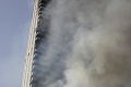 Dubaj zahalili kúdoly hustého dymu: Z horiacej budovy bolo počuť výbuchy