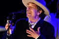Z webu Boba Dylana zmizla správa o tom, že dostal Nobelovu cenu: Hanbí sa za úspech?!