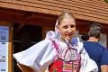 Na folklórnych slávnostiach sa veru bolo na čo pozerať: Najsexi kroj Slovenska!