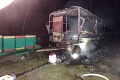 Pri Hamuliakove horel včelársky voz: Kto ho podpálil?