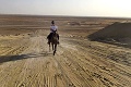 Slovenka Marika na najnáročnejších dostihoch sveta: Na koni 160 km naprieč púšťou!