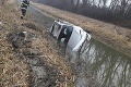 Kuriózna nehoda neďaleko Bratislavy: Šofér havarovaného auta zmizol! Kam odišiel?