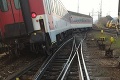 Krušné chvíle pre 150 cestujúcich: V Žiline sa vykoľajil vlak!
