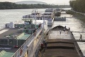 Na Dunaji havarovala nákladná loď: Bulharské plavidlo narazilo do pontónov!