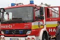 V Petržalke uniká plyn: Na mieste zasahujú záchranári a hasiči, z budovy evakuovali ľudí!