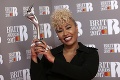Hudobné ceny Brit Awards sú odovzdané: Dve sošky získal aj zosnulý spevák