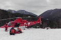 Horolezec zletel z ľadopádu, padal 20 metrov: Zraneného ratovali horskí a leteckí záchranári