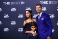 Ronaldo po prvý raz ukázal verejnosti novú priateľku: Táto mladá sexica sa teraz stará o kráľa futbalu