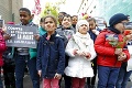 V Bruseli sa zišli tisíce ľudí: Pochodujú proti teroru a nenávisti