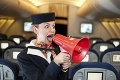Ostré slová letušiek: Toto je 15 vecí, s ktorými nás cestujúci počas letu neskutočne otravujú!
