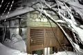 Hotel v Taliansku zavalila obrovská lavína: Muž má pod troskami manželku a deti, jeho zachránila úplná náhoda!