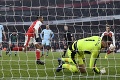 Arsenalu pomohli rozhodcovia: Tu je dôkaz, prečo sa penalta kopať vôbec nemala