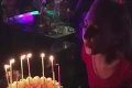 Marina († 28) sfúkla sviečky na torte, o chvíľu bola mŕtva: Zabil ju jej narodeninový darček!