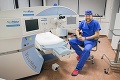 Očný chirurg Radovan Piovarči: Laser vás zbaví dioptrií za 8 minút