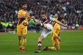 Útočník West Ham postavil divákov zo sedadiel: Carroll vystrúhal famózne nožničky