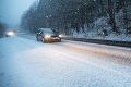 Dopravu komplikuje husté sneženie: Donovaly a Šturec sú uzavreté pre nákladiaky!