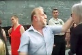 Poslanec SaS vyfackal na proteste proti Kaliňákovi provokatéra Vaskyho: Aký mu hrozí trest?