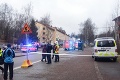 Dramatická situácia vo fínskych Helsinkách: Do skupiny ľudí vrazilo auto!