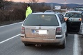 Vodiča pri Pezinku zastavili až výstrely: Policajtov čakalo nepríjemné zistenie!