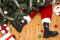 O kuriózne nehody nie je počas Vianoc núdza: Tieto nástrahy na vás čakajú priamo doma!