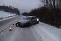 Tragédia na Kysuciach: Mladý vodič (18) osobného auta zrazil chodca († 66) v reflexnej veste!