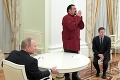 Herec Steven Seagal dostal ruský pas: Darček od samotného Putina!