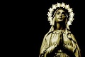 Znamenie od Boha? Šokujúce zábery sochy matky Ježiša: Veriaci sú z toho v nemom úžase!