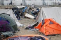 Francúzsky prezident zaujal rázny postoj: Migranti sa už do Calais nevrátia!
