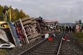 V Nemecku došlo k zrážke vlaku s nákladným autom: Zomrel najmenej jeden človek