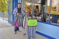 Akcia, aká sa na Slovensku nevidí: Obchod ponúka návštevníkom tovar zadarmo!
