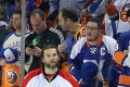 Hviezda NHL zbiera hokejky: Na Jágrovu čakal niekoľko rokov!
