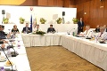 Vláda po rokovaní v Trebišove: Rezort práce chce zvýšiť motiváciu ľudí pracovať