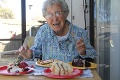 Babička oslávila 105. narodeniny: Požadovala sexi darček!