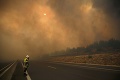 Na juhu Francúzska sa rozpútal požiar: S plameňmi bojujú stovky stovky hasičov!