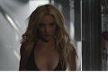 Britney Spears prekvapila fanúšikov a zverejnila fotku hore bez: Do vačku schová aj dvadsiatky!