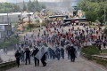 Zrážky polície s protestujúcimi učiteľmi: O život prišlo najmenej šesť ľudí, vyše 40 je zranených