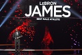 Galavečer plný rozpakov: Najlepší basketbalista NBA LeBron James vyzval na zjednotenie!