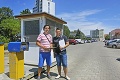 Michalovčania spisujú petíciu proti spoplatneniu parkovania firmou EEI: Súkromnej firme NEZAPLATÍME!