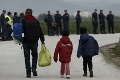 Prvá fáza evakuácie migrantov z Idomeni na fotkách: Dohliadalo na nich 700 policajtov