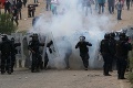 Zrážky polície s protestujúcimi učiteľmi: O život prišlo najmenej šesť ľudí, vyše 40 je zranených