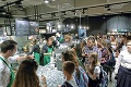 Otvorenie prvého Starbucksu na Slovensku spôsobil davový ošiaľ: Studená sprcha hneď na začiatku!