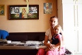 Kornélia po mŕtvici žije s dcérkou v mimoriadne drsných podmienkach: 6 rokov bez elektriny!