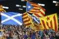 Po nátlaku fanúšikov Barcelony súd zákaz zrušil: Vojna vlajok!