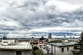 Štefan cvakol nad Bratislavou unikátne FOTO: Takto sa mračí naše hlavné mesto!
