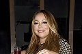 Mariah Carey sa pri odchode z klubu potácala: Drž ma, nech nespadnem!