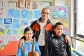 Talentované rómske deti chcú hrať, no nemajú na čom: Na 55 žiakov päť nástrojov!