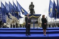 Inaugurácia nového kosovského prezidenta Thaciho sa zvrhla: Opozícia vypustila slzotvorný plyn!