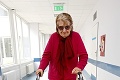 Záhadná babička z ružinovskej nemocnice: Už 9 dní tu spí opustená, budete prekvapení prečo!