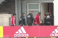 Holandský adept na titul je v kurióznej situácii: Ajaxu sa na tréningu zranil tréner!